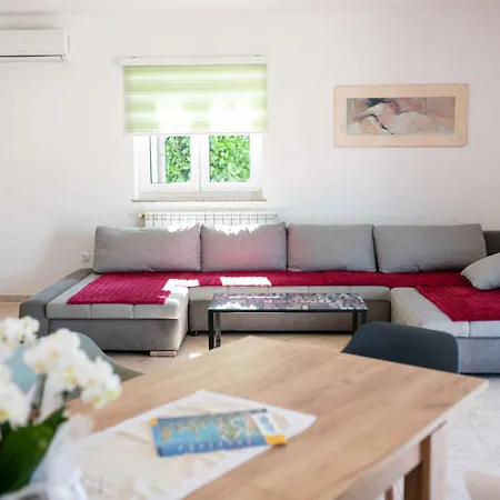 In - Istrien 33662 Tatil Evi *
